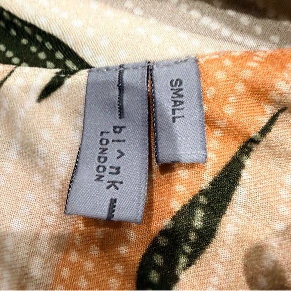 Elegant V-Neck Multicolor Blouse - Picture 5 of 5